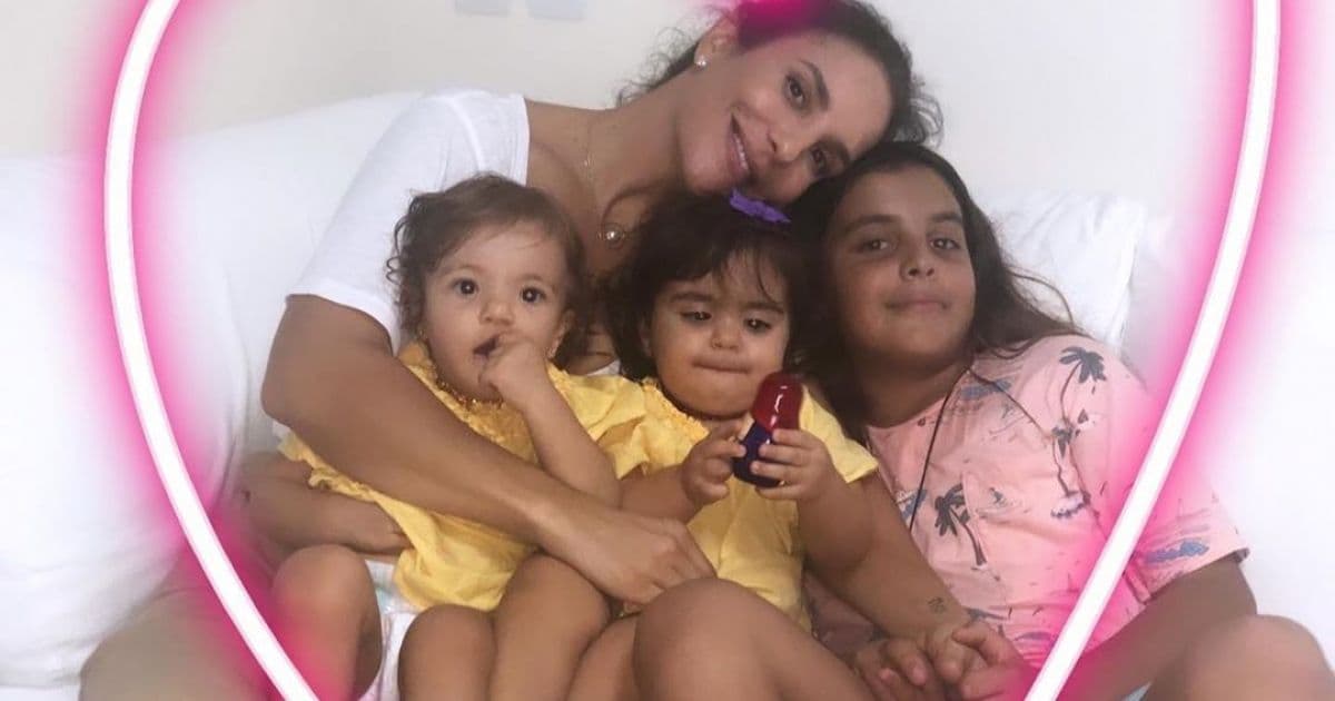 'Deus é muito maravilhoso', diz Ivete Sangalo em postagem com uma das gêmeas