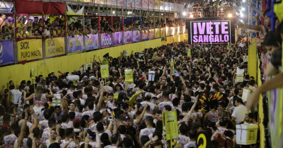 Em coro, foliões de Ivete no Fortal protestam contra Bolsonaro: 'Vai tomar no c*'; assista