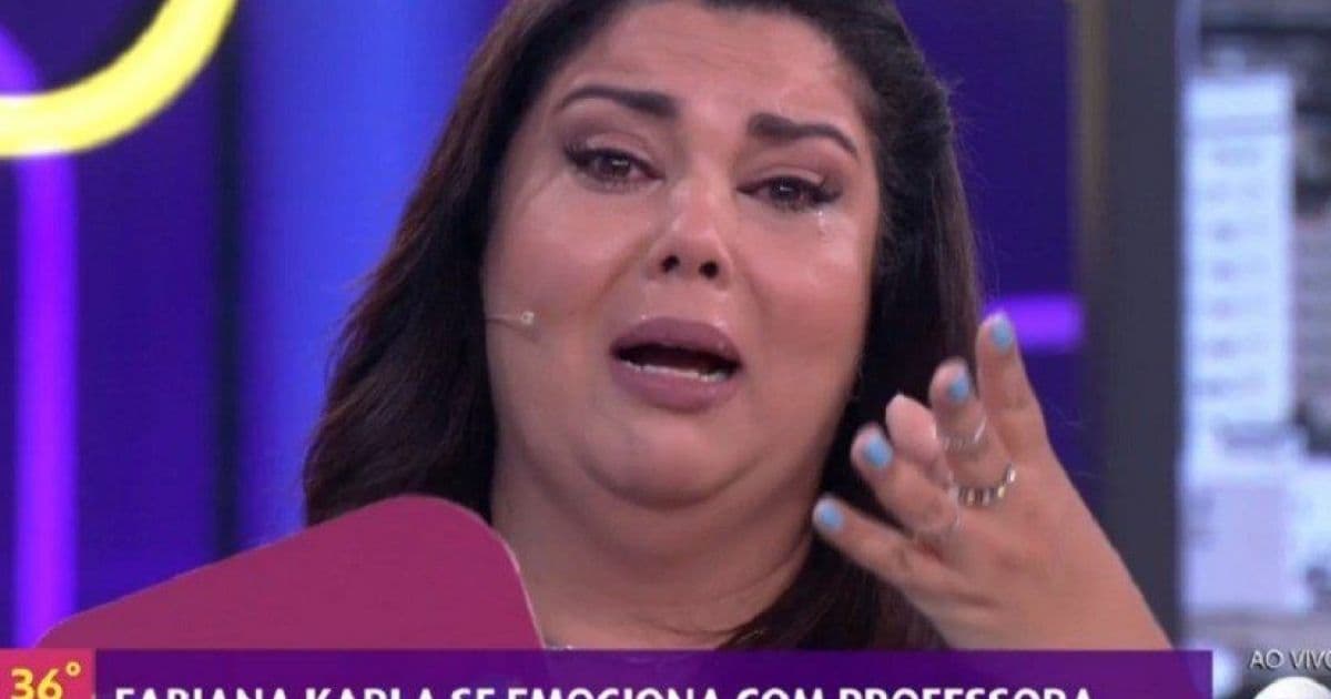 No 'Se Joga', Fabiana Karla cai no choro ao assistir depoimento de antiga professora