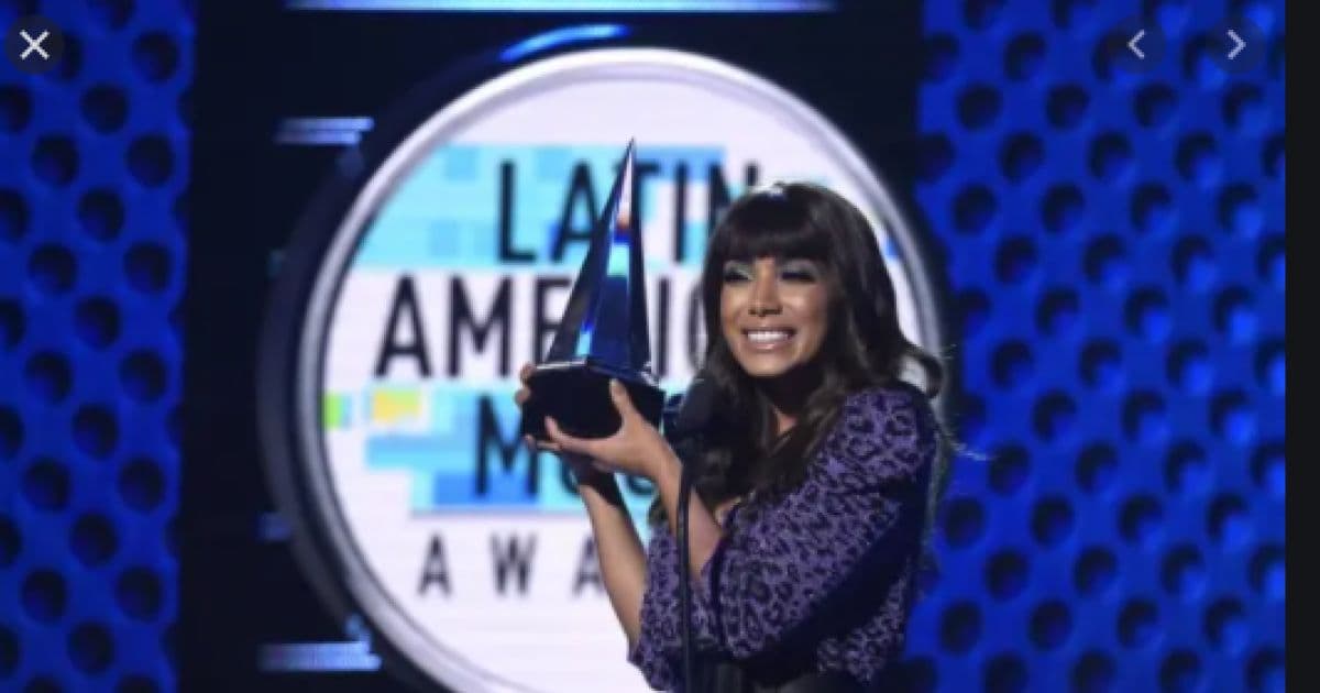 Anitta quase é cancelada em premiação dos EUA após falso positivo para Covid-19; veja