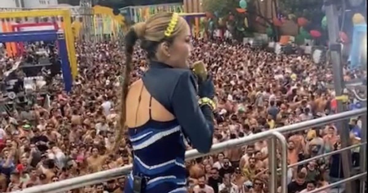 Carnaval fora de época: Claudia Leitte faz show de casa cheia com trio elétrico em SP
