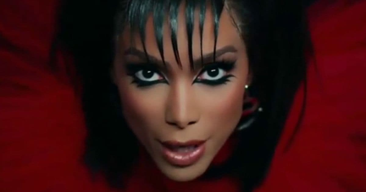Anitta deixa o funk de lado e investe no rock e technopop em 'Boys Don't Cry'; assista
