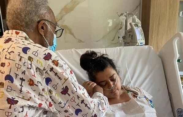 Preta Gil compartilha carinho de Gilberto Gil durante tratamento contra câncer: “Mês mais difícil da minha vida”