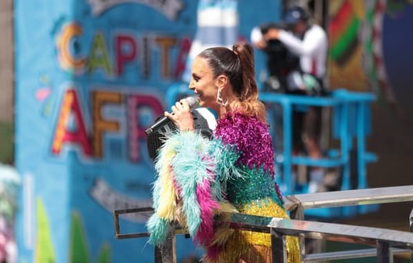 VÍDEO: Ivete desce do trio na Avenida Sete e pipoca vai à loucura com “We are Carnaval”