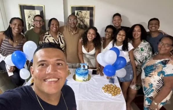 Mani Reggo comemora aniversário do pai de Davi após fim do namoro: "Família"