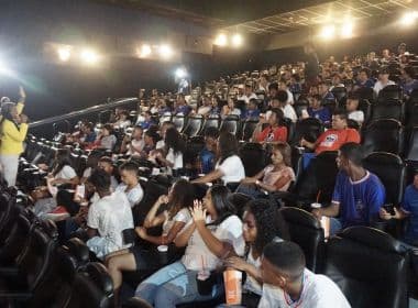 MP-BA e Setre levam estudantes para assistir filme 'Pantera Negra' no cinema