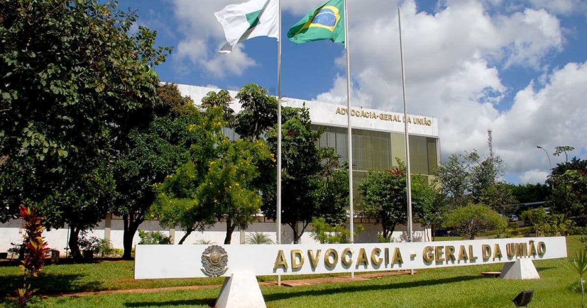 AGU cobra R$ 2,1 bilhões desviados da educação e da Previdência 