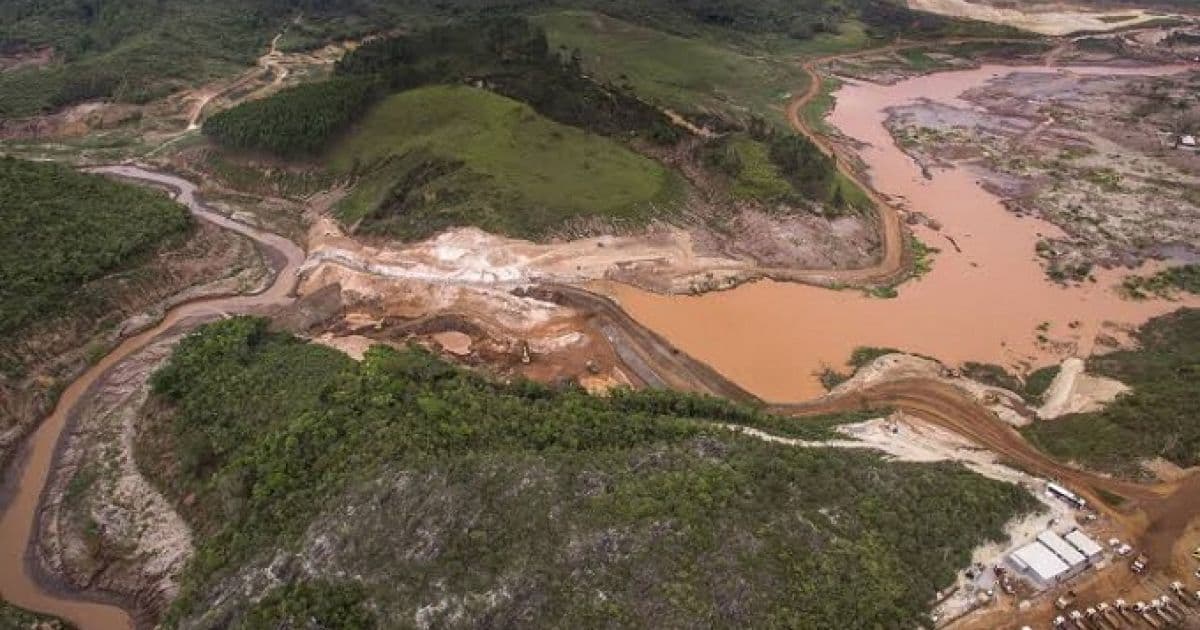 Samarco assina acordo de R$ 40 milhões para indenizar sociedade por tragédia em Mariana
