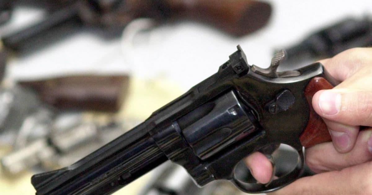 Projeto de lei quer permitir posse e porte de armas para advogados