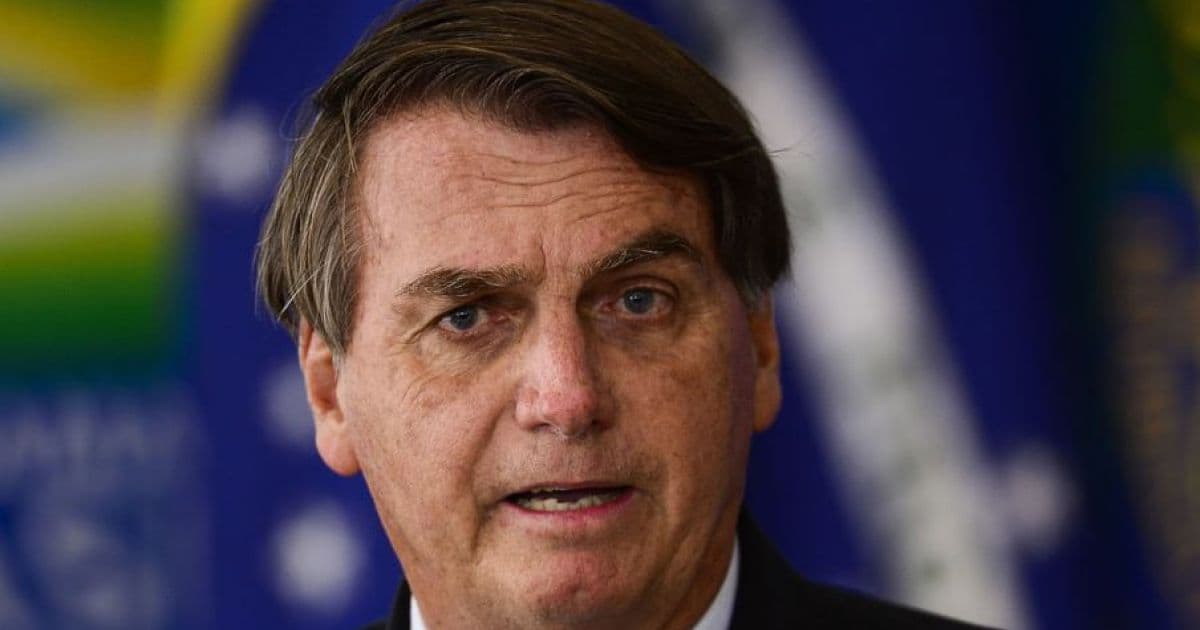 Bolsonaro é condenado a indenizar jornalista da Folha após dizer que 'ela queria dar o furo'