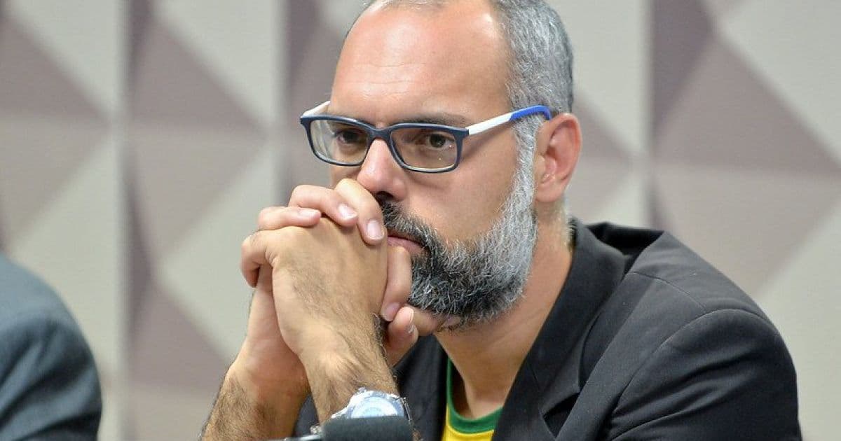 Relatório da PF indica que servidores repassaram verba ao blogueiro Allan dos Santos