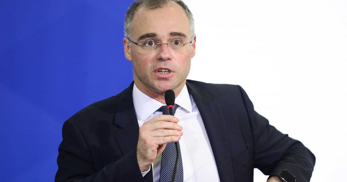 Ministro do STF exige explicações da Petrobras sobre alta dos combustíveis