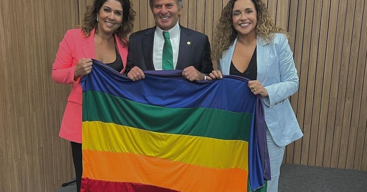 Daniela Mercury celebra 'Formulário Rogéria', registro de ocorrência para LGBTQIA+