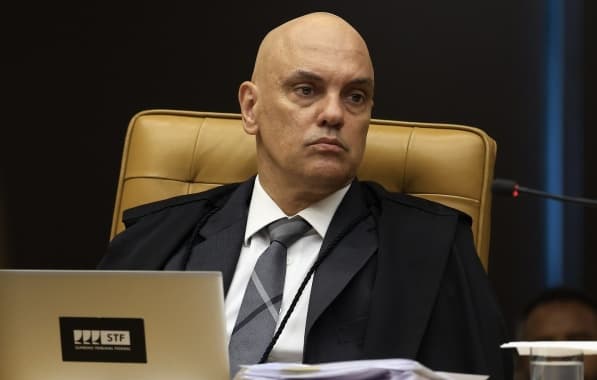 Barroso rejeita 192 pedidos de afastamento de Alexandre de Moraes como relator das ações do 8/1