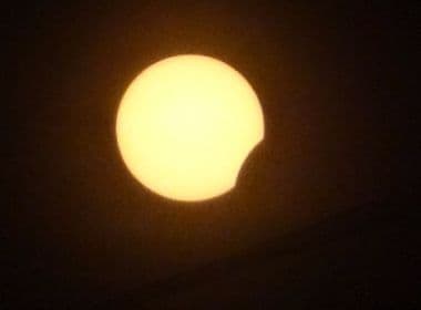 Feira: Estudante da Uefs registra eclipse solar; fenômeno também foi visto em Conquista