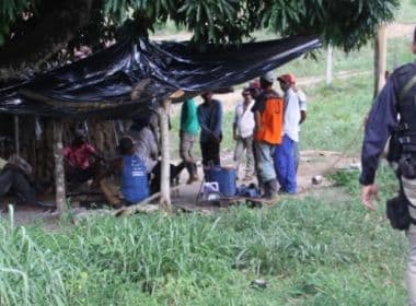 Ribeirão do Largo: Força-tarefa resgata 19 mantidos como escravos em fazenda 