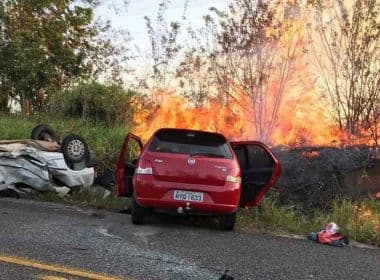 Avó e neto morrem em acidente entre Prado e Itamaraju; outros três ficam feridos