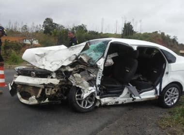 Teixeira: Quatro pessoas ficam gravemente feridas após colisão frontal na BR-101