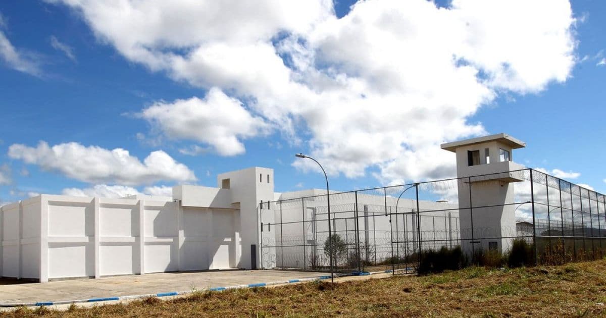 Rivalidade entre facções deixa três detentos esfaqueados no Conjunto Penal de Eunápolis