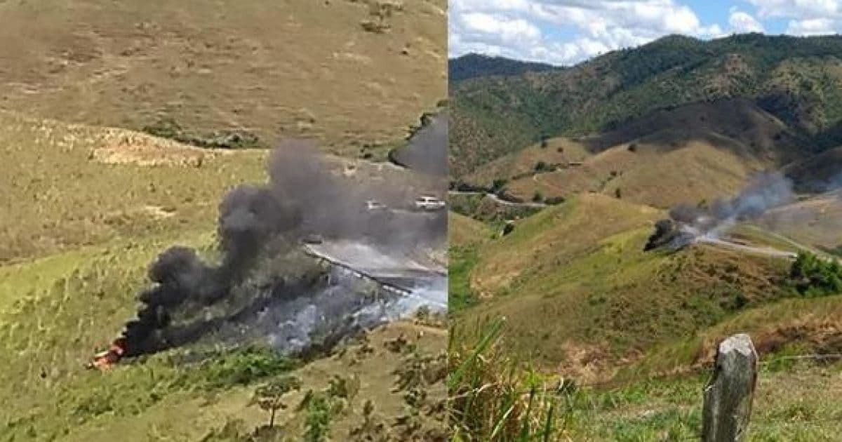 Carro pega fogo ao cair em ribanceira na Serra do Marçal