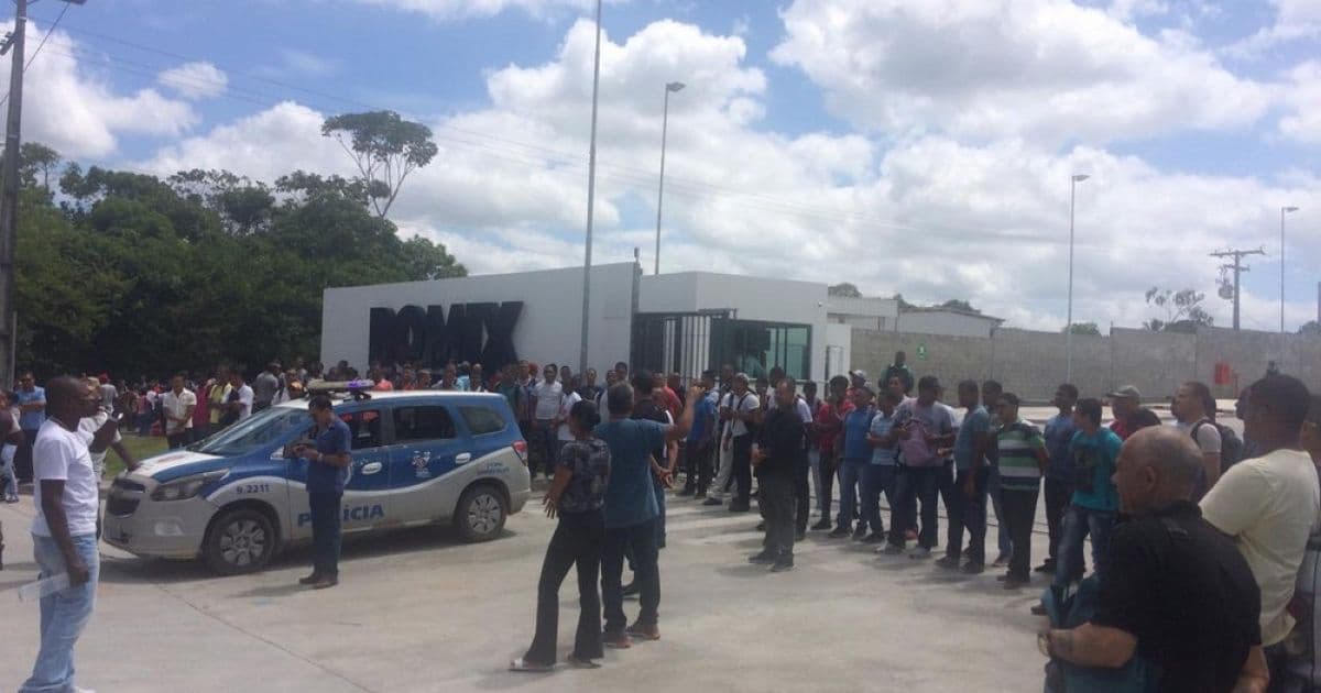 Simões Filho: Funcionários de fábrica param atividades; demissão de sindicalista foi estopim