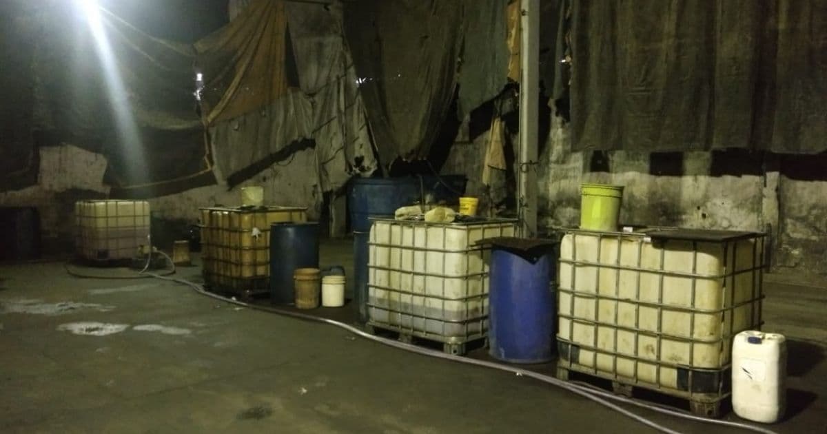 Candeias: Depósito clandestino com 23 mil litros de combustíveis é descoberto por PM