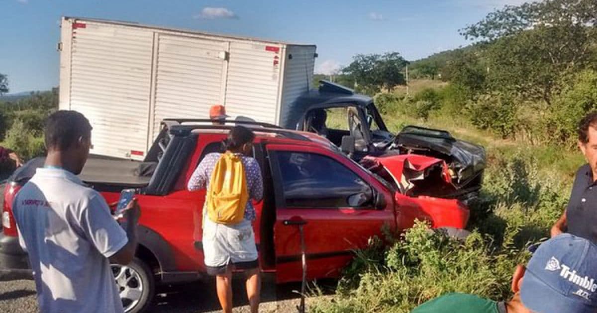 Tanhaçu: Mulher morre em colisão entre duas caminhonetes em BA-142