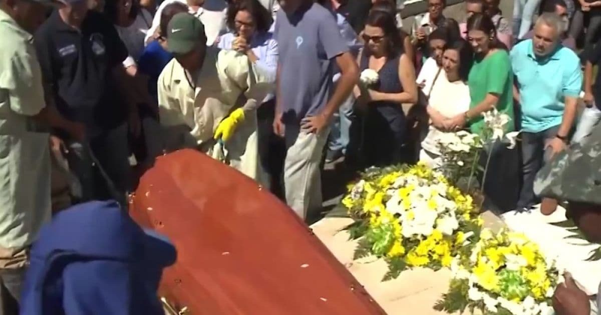 Itabuna: Corpo de delegado baleado após ação da PM é enterrado