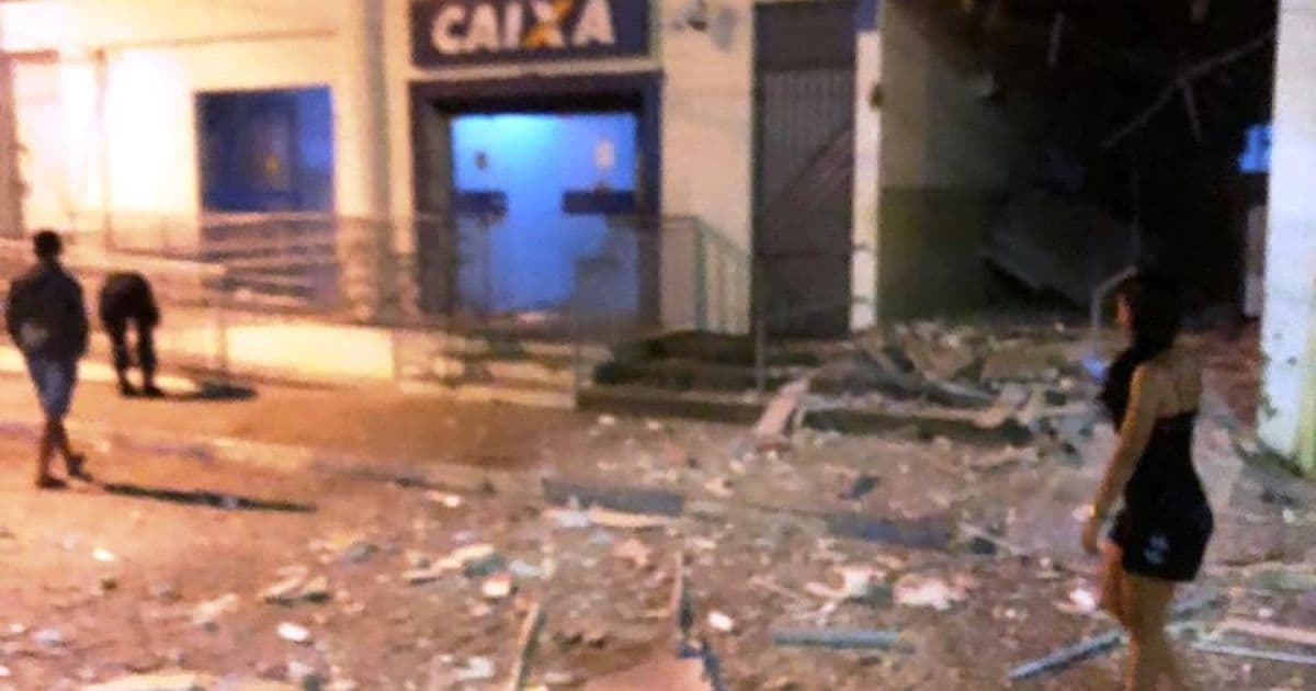 Nova Soure: Quadrilha armada ataca 2 bancos; grupo disparou várias vezes em ação
