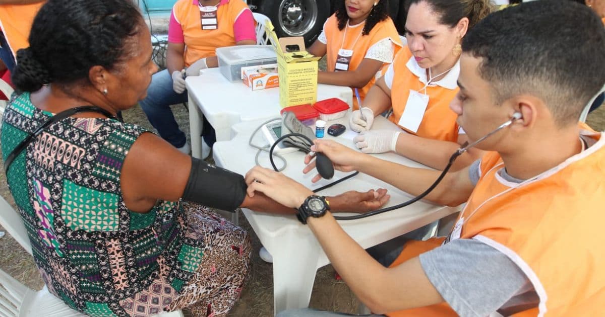 Feira de saúde atende moradores de Jequié e mais 27 municípios da região nesta sexta
