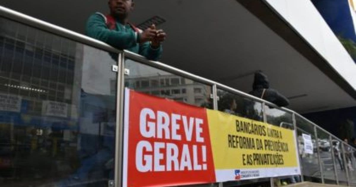 Conquista: Escolas e bancos amanhecem fechados em dia de greve geral
