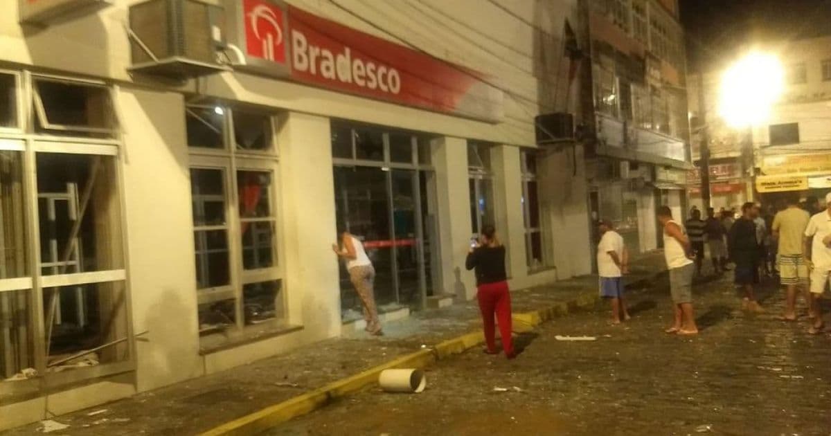 Bandidos atacam bancos e lojas em Itororó; Pelotão da PM também é alvo