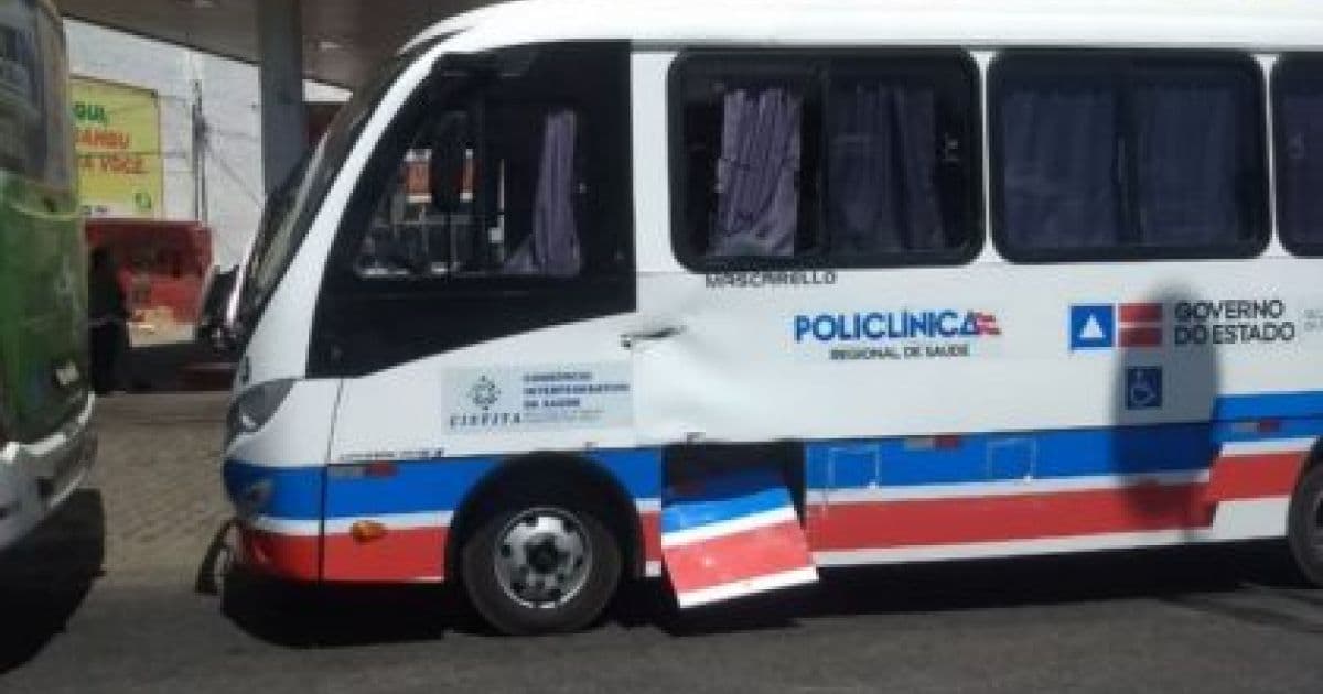  Vitória da Conquista: Ônibus coletivo e micro-ônibus da Policlínica Regional colidem 