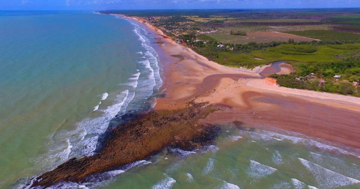 Mucuri: Fragmentos de óleo são vistos em praias vizinhas a Nova Viçosa