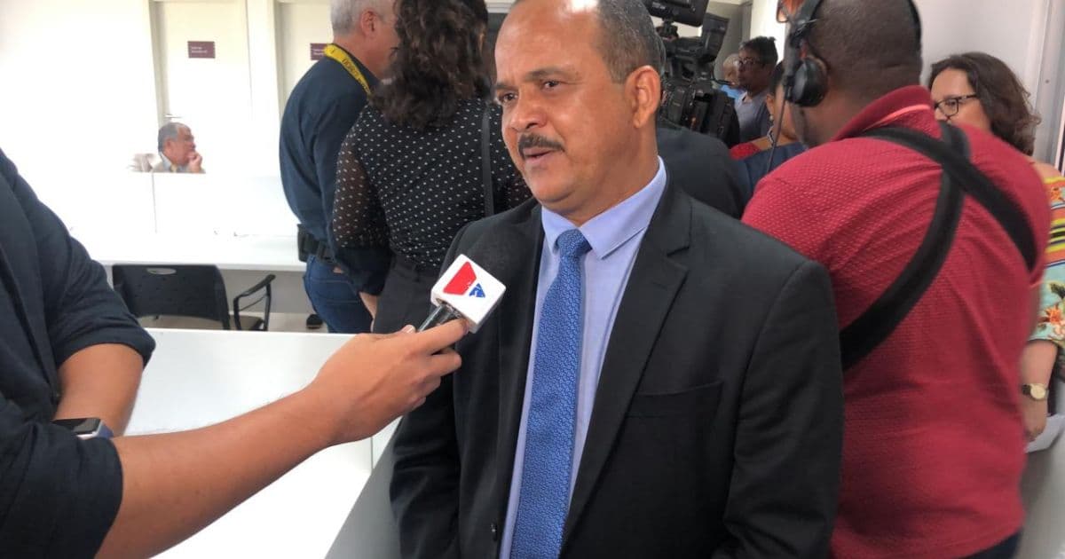 Elinaldo afirma que requalificação do Rio Camaçari está avançando