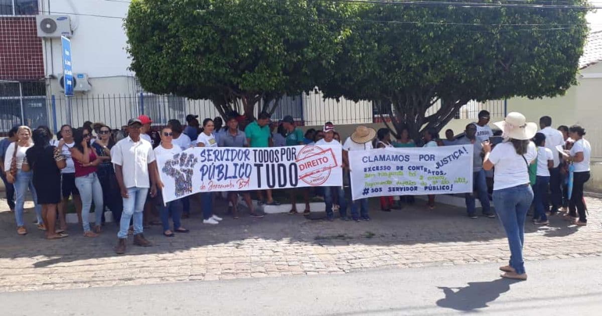 Jeremoabo: Servidores municipais voltam a protestar contra atraso de salários