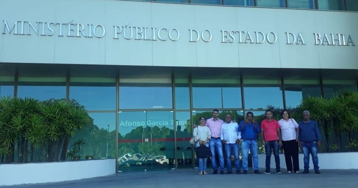 Crise em Jeremoabo: Vereadores protocolam denúncia contra prefeitura no MP, em Salvador