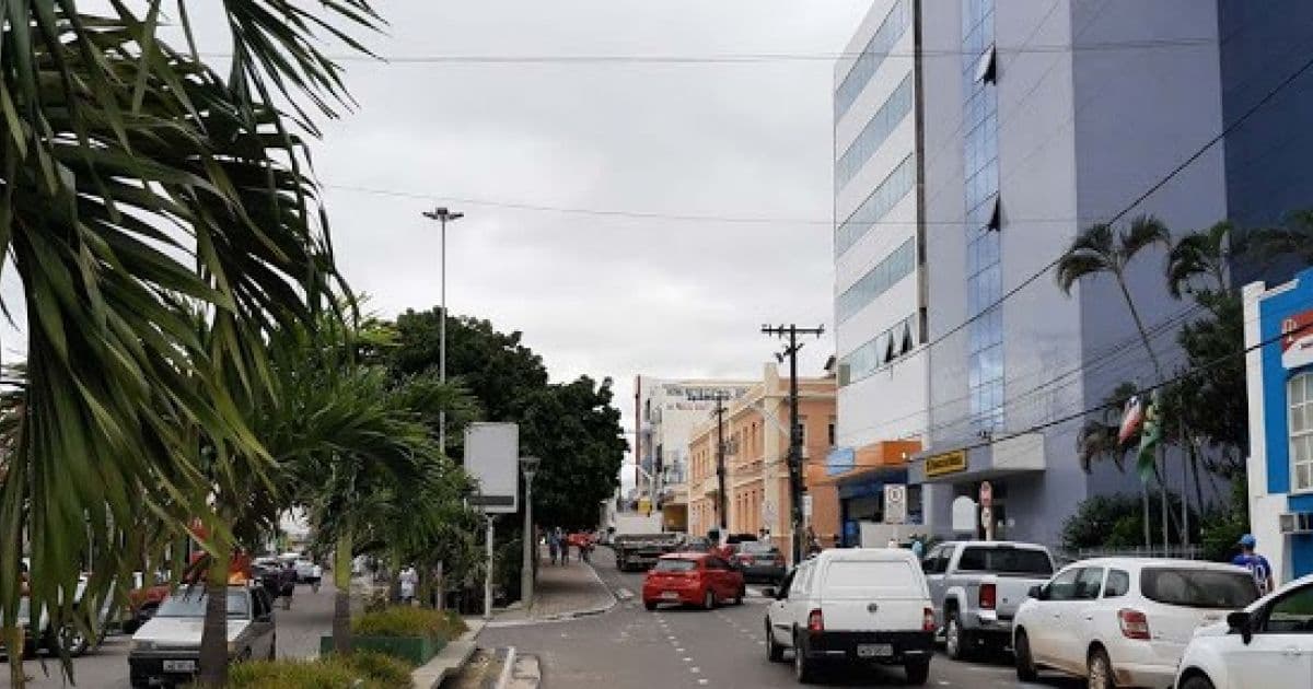 Jacobina: Prefeitura suspende comércio e transporte após aumento de casos de covid-19 