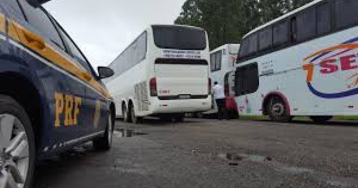 Conquista: Dois ônibus de transporte clandestino são apreendidos na BR-116