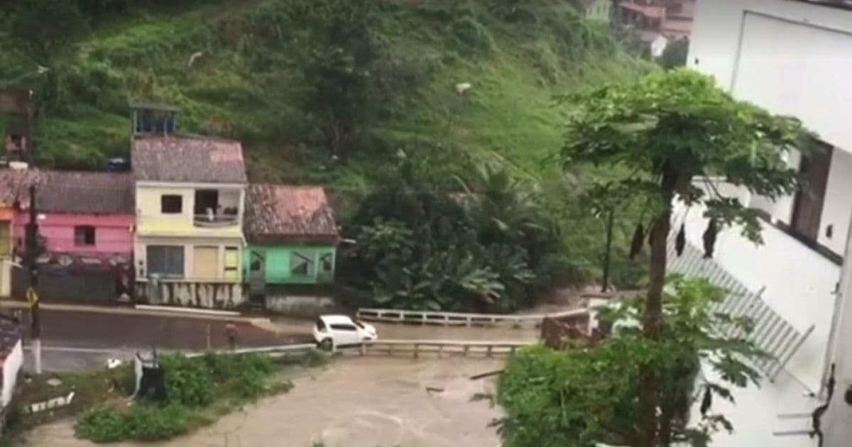 Maragogipe: Rio transborda e ruas ficam alagadas após chuvas