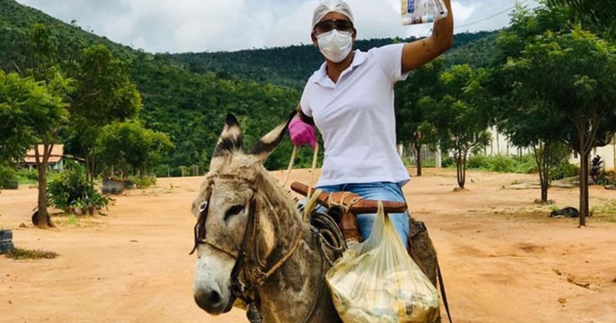 Boa Vista do Tupim: Enfermeira usa jegue para atender comunidades rurais