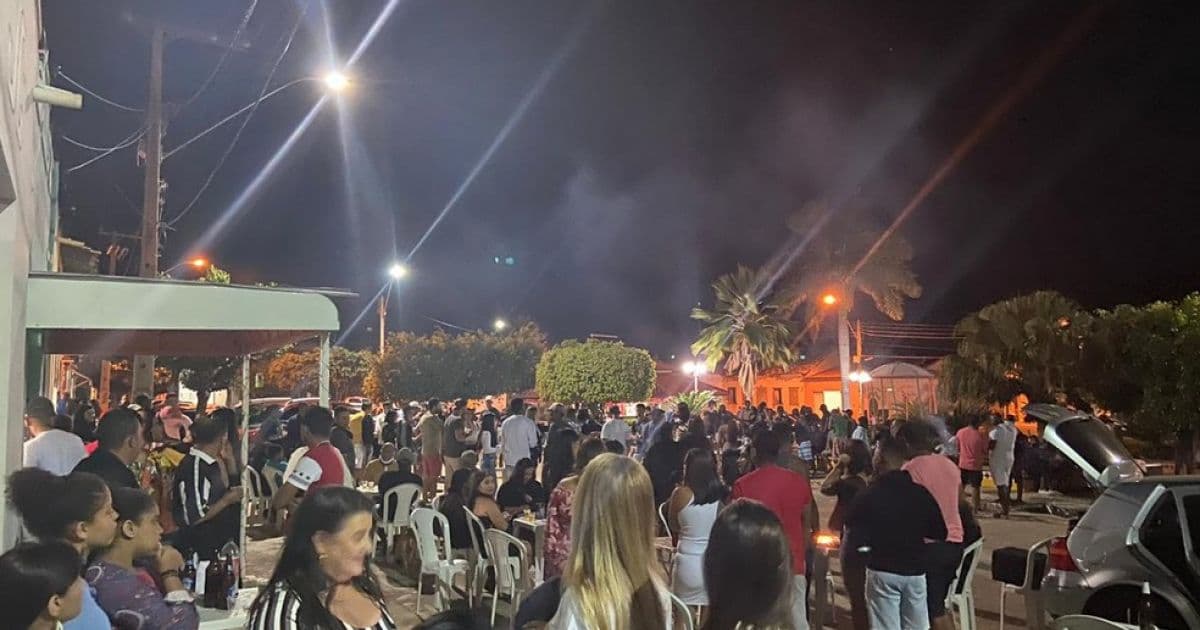 Cidade da Chapada que teve festa em praça fica sem transporte intermunicipal