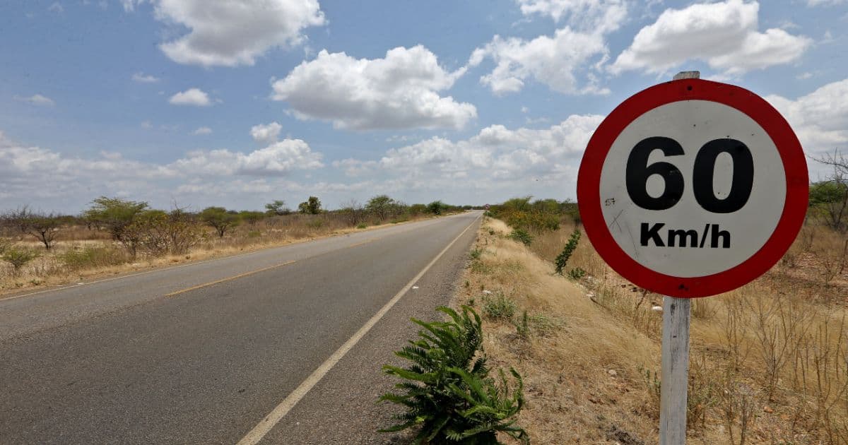 Governo estadual recupera mais de 90 quilômetros de estrada na região de Curaçá