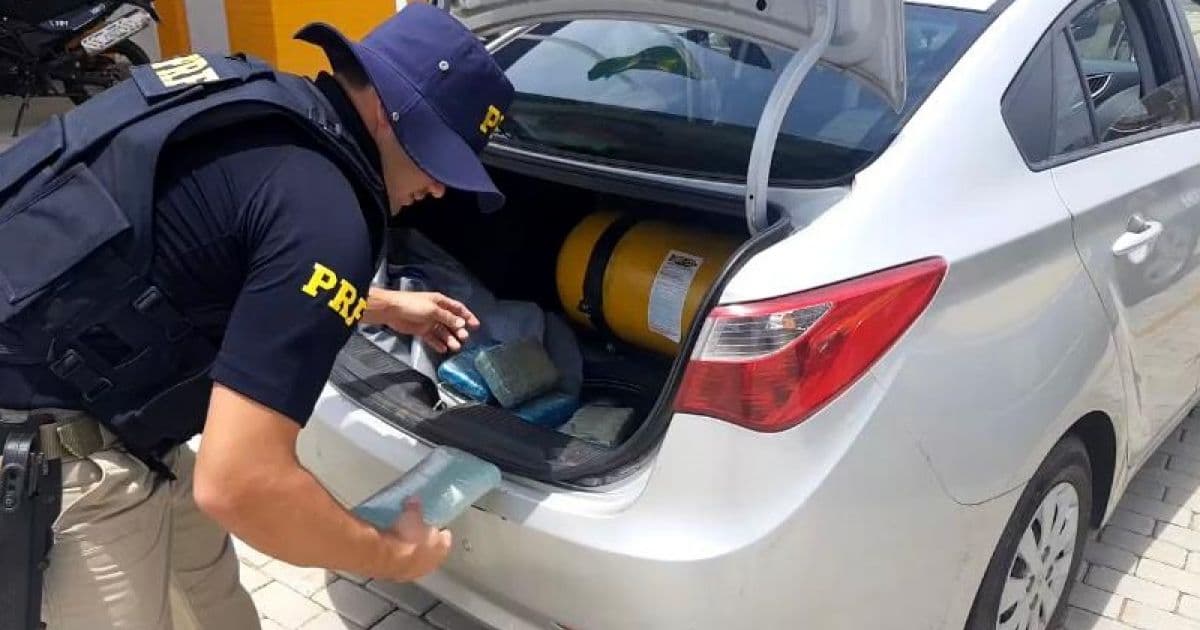 Paulo Afonso: Dupla é presa ao tentar levar 23 kg de maconha em porta-mala de carro