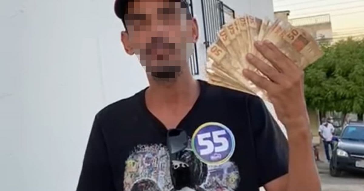 Canudos: Homem joga dinheiro para apoiadores em comemoração de campanha