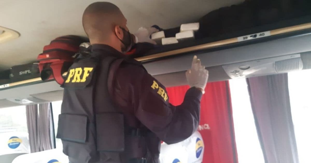 Teixeira de Freitas: Homem é preso ao tentar levar 5,5 kg de cocaína em ônibus