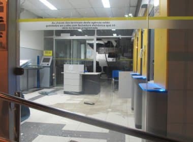 Adustina: Quadrilha explode banco e agência dos Correios