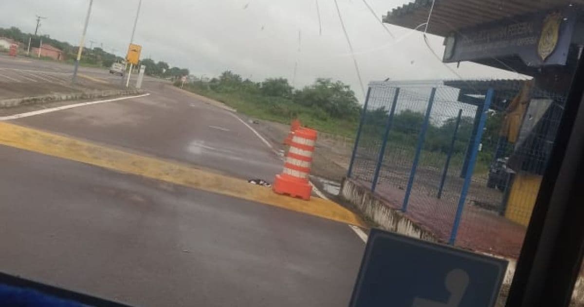 Ônibus de turismo com 44 passageiros é saqueado em Capim Grosso