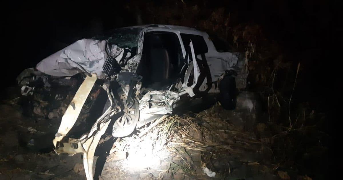 Ubaíra: Motorista morre após colisão de carro que dirigia com caminhão na BR-420