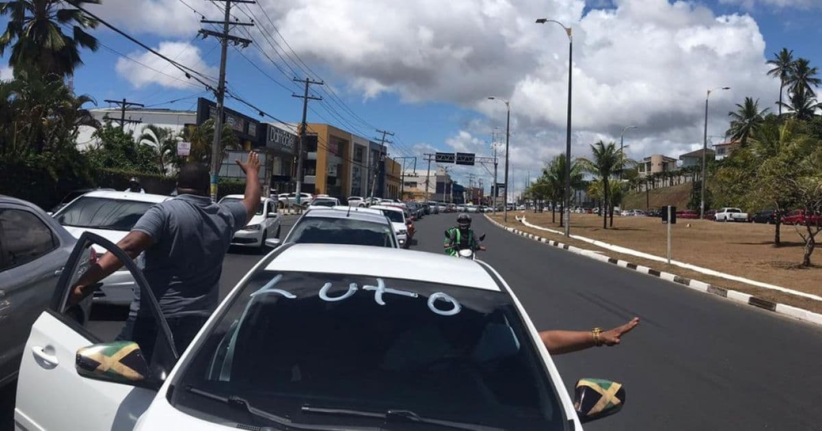 Lauro de Freitas: Após morte de motorista de app, colegas fazem carreata de protesto